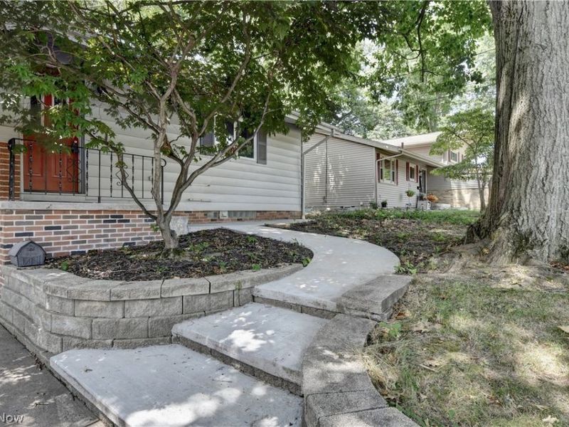 3136 Englewood Drive, Stow, OH 44224 Photo 3