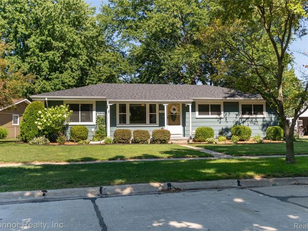 156 5th Street, Marysville, Mi 48040