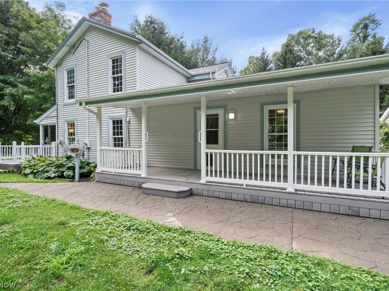 10689 Vaughn Road, Mantua, OH 44255 Photo 3