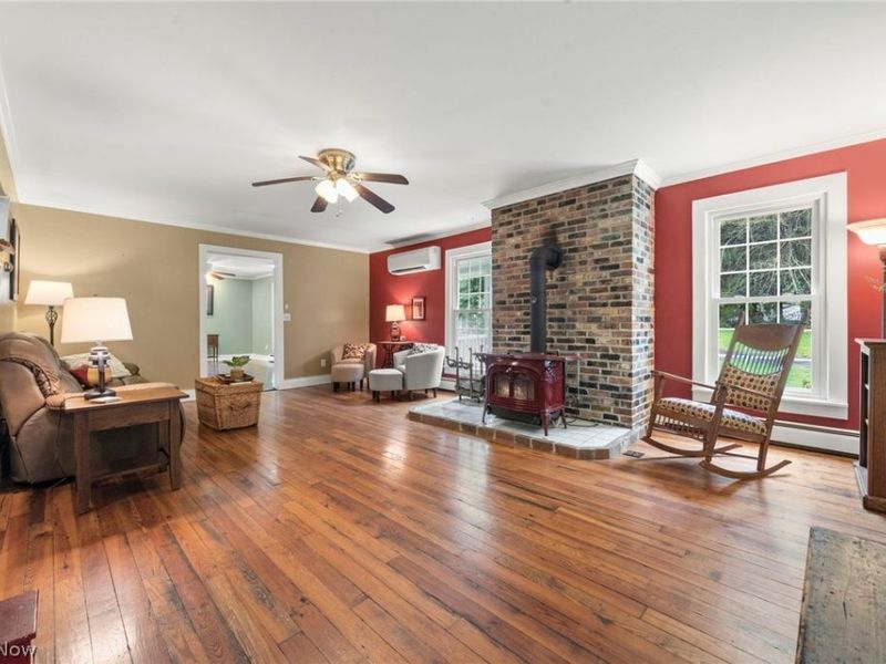 10689 Vaughn Road, Mantua, OH 44255 Photo 9