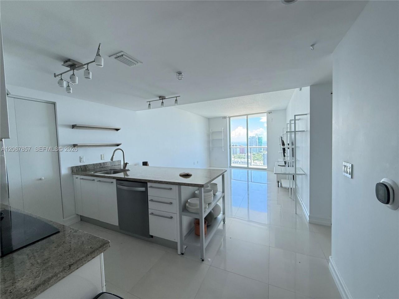 185 SW 7th St, Unit 4010, Miami, FL 33130 Photo