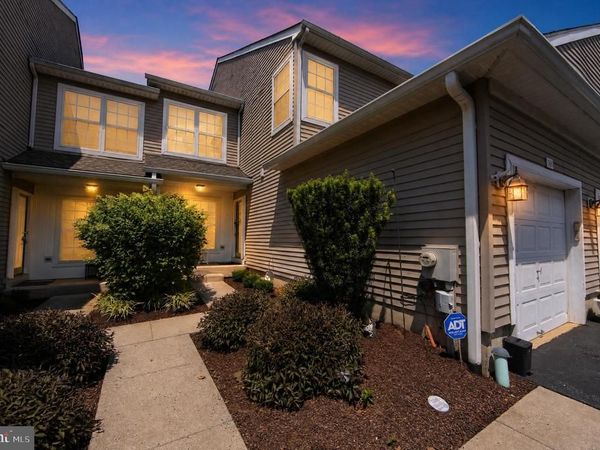 165 LEWISVILLE COURT, Unit 3403, PHOENIXVILLE, PA 19460