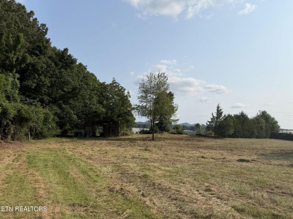6335 Highway 411 , Madisonville, TN 37354
