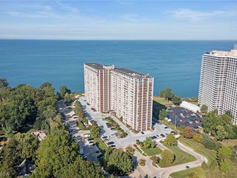 12900 Lake Avenue, Unit 811, Lakewood, OH 44107 Photo 1
