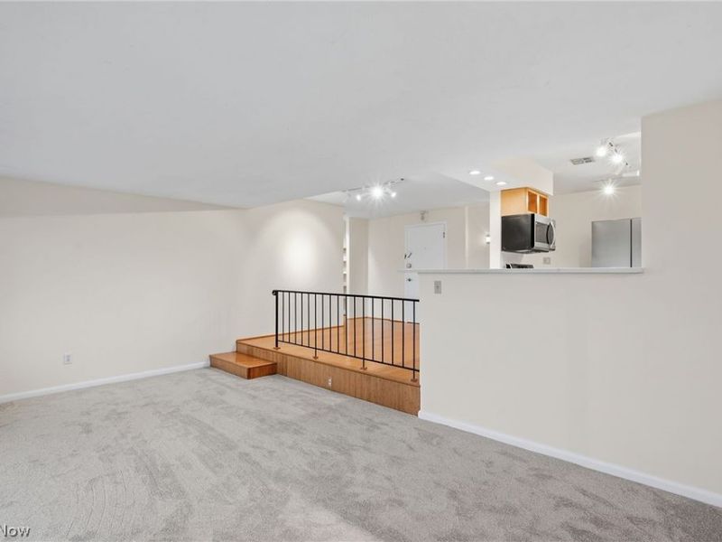 12900 Lake Avenue, Unit 811, Lakewood, OH 44107 Photo 18
