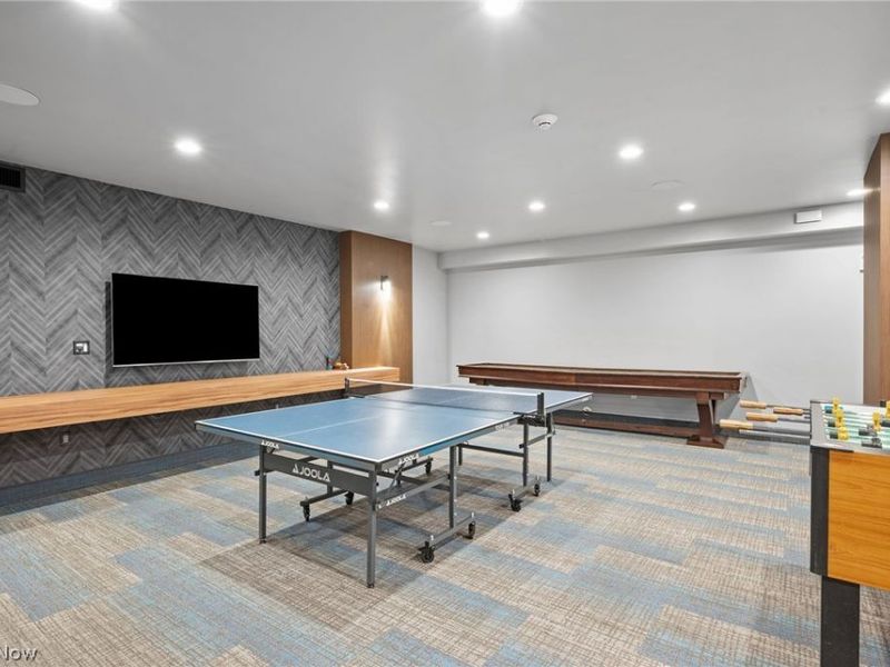 12900 Lake Avenue, Unit 811, Lakewood, OH 44107 Photo 35