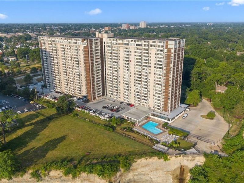 12900 Lake Avenue, Unit 811, Lakewood, OH 44107 Photo 42