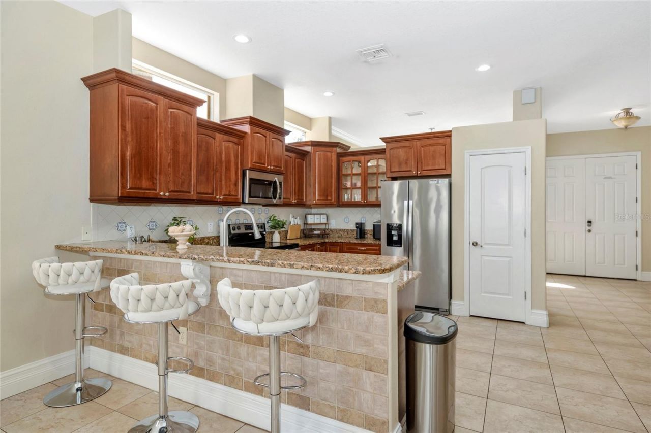 10806 Perez Drive, Tampa, FL 33618 Photo