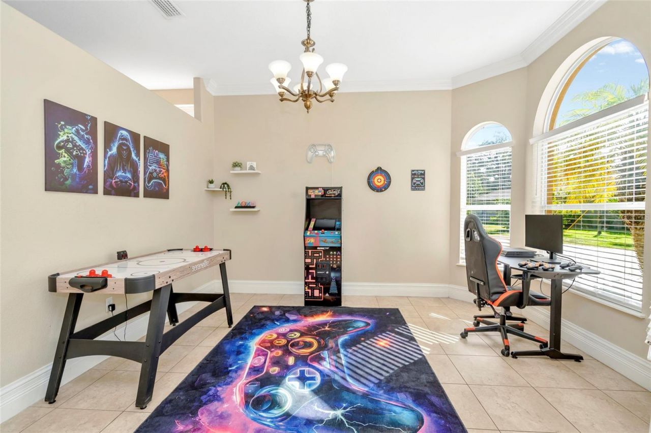 10806 Perez Drive, Tampa, FL 33618 Photo