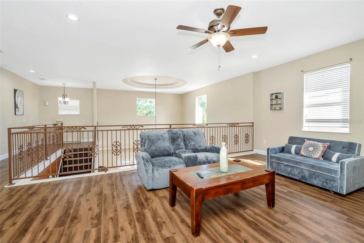 10806 Perez Drive, Tampa, FL 33618 Photo