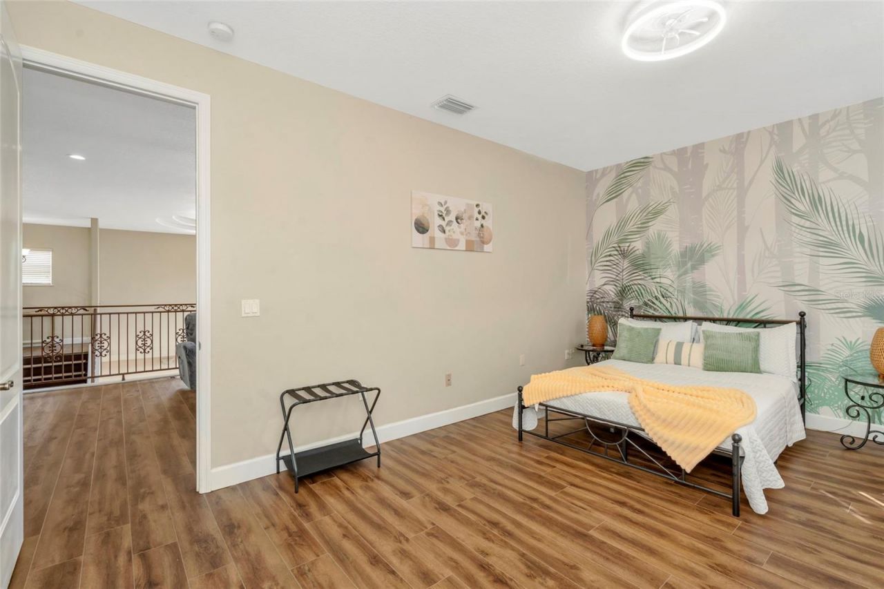 10806 Perez Drive, Tampa, FL 33618 Photo