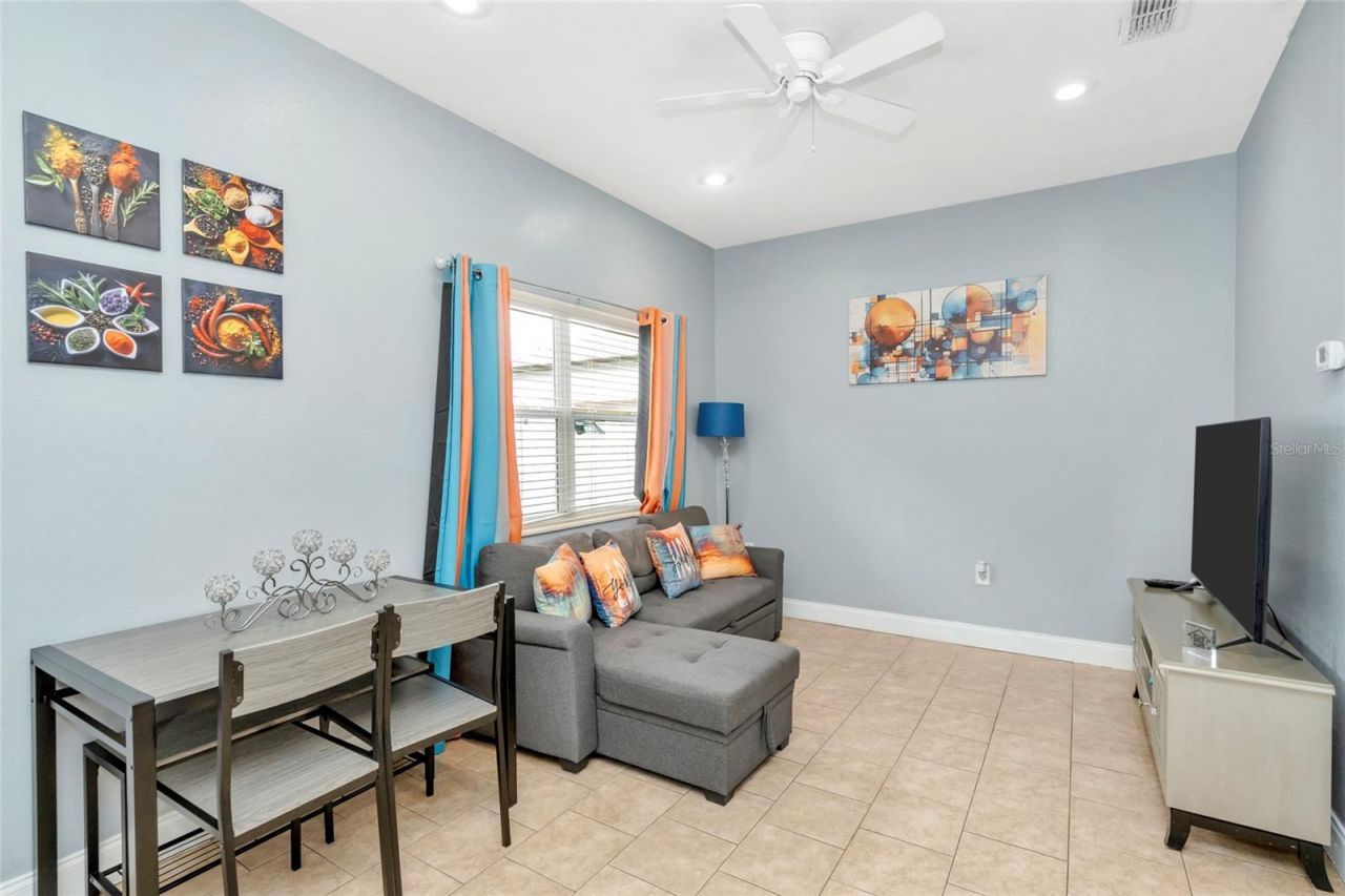 10806 Perez Drive, Tampa, FL 33618 Photo