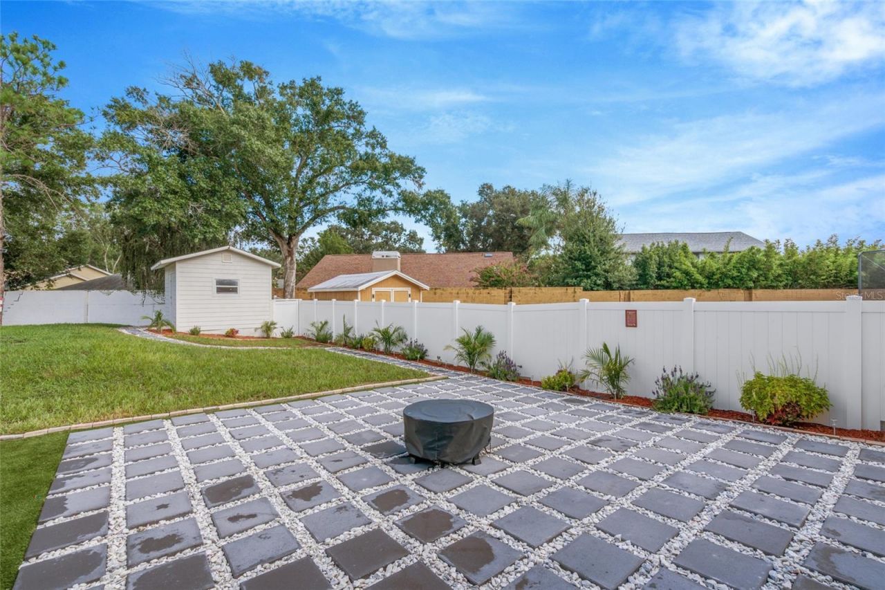10806 Perez Drive, Tampa, FL 33618 Photo