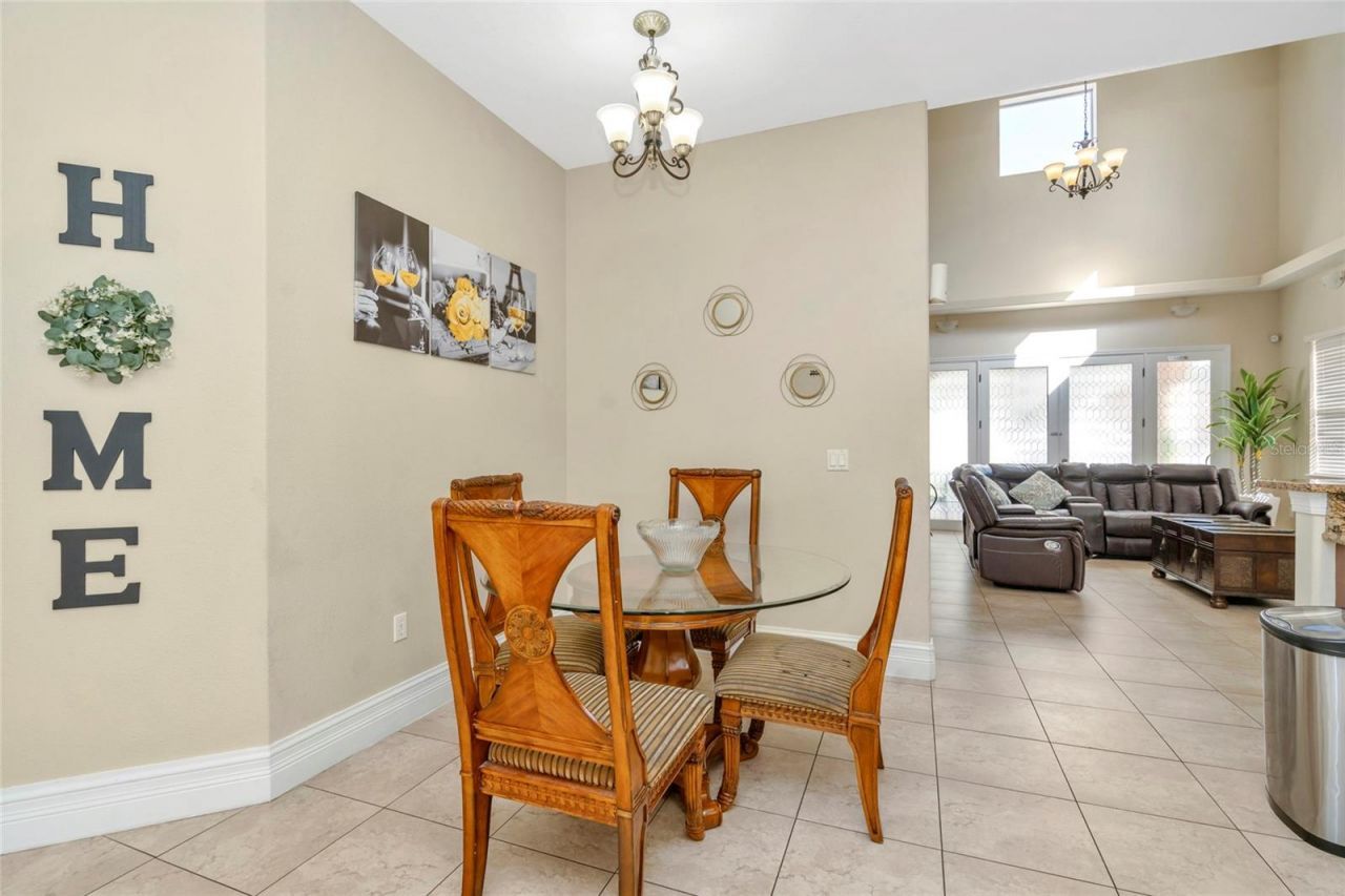10806 Perez Drive, Tampa, FL 33618 Photo
