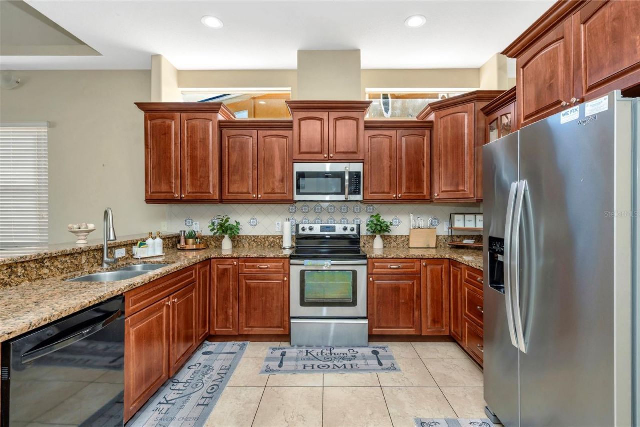 10806 Perez Drive, Tampa, FL 33618 Photo
