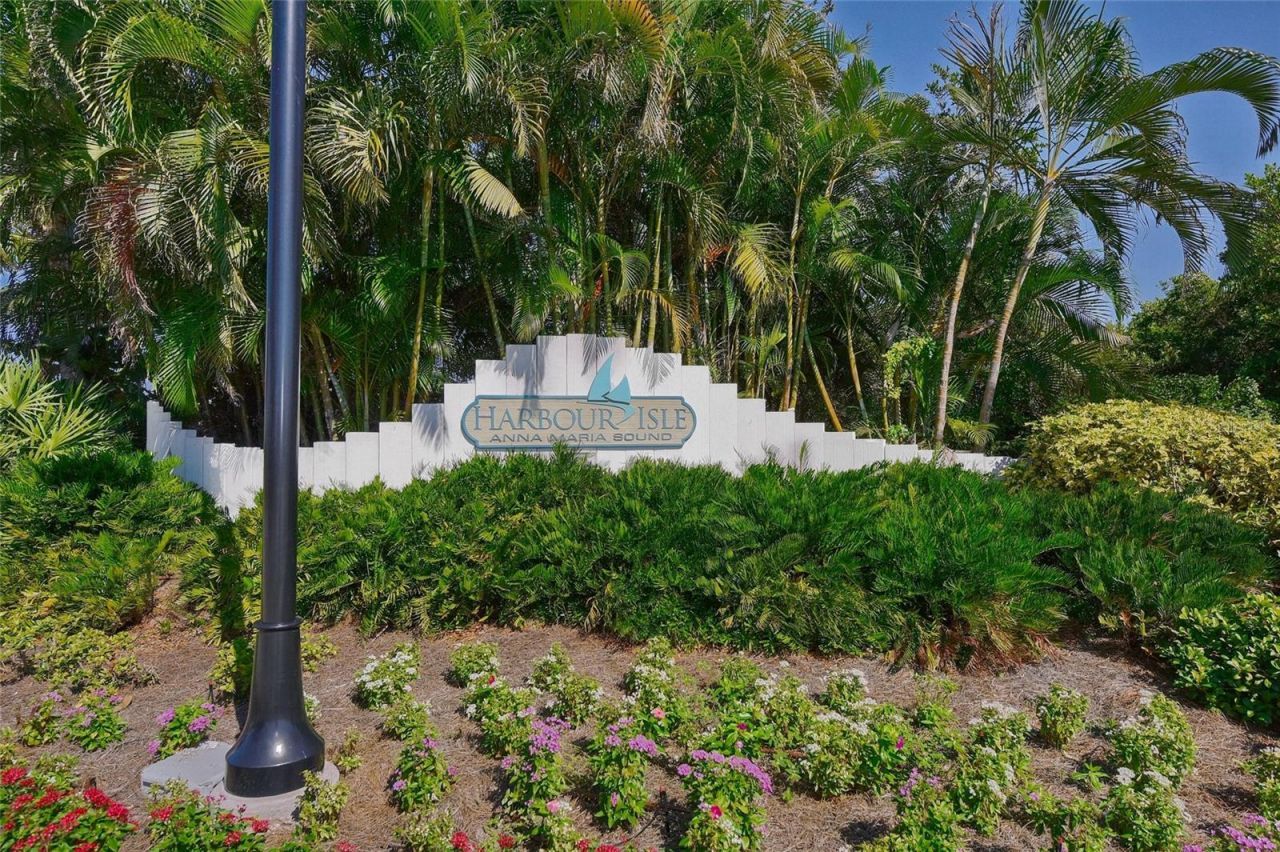 264 Saint Lucia Drive, Unit 201, Bradenton, FL 34209 Photo