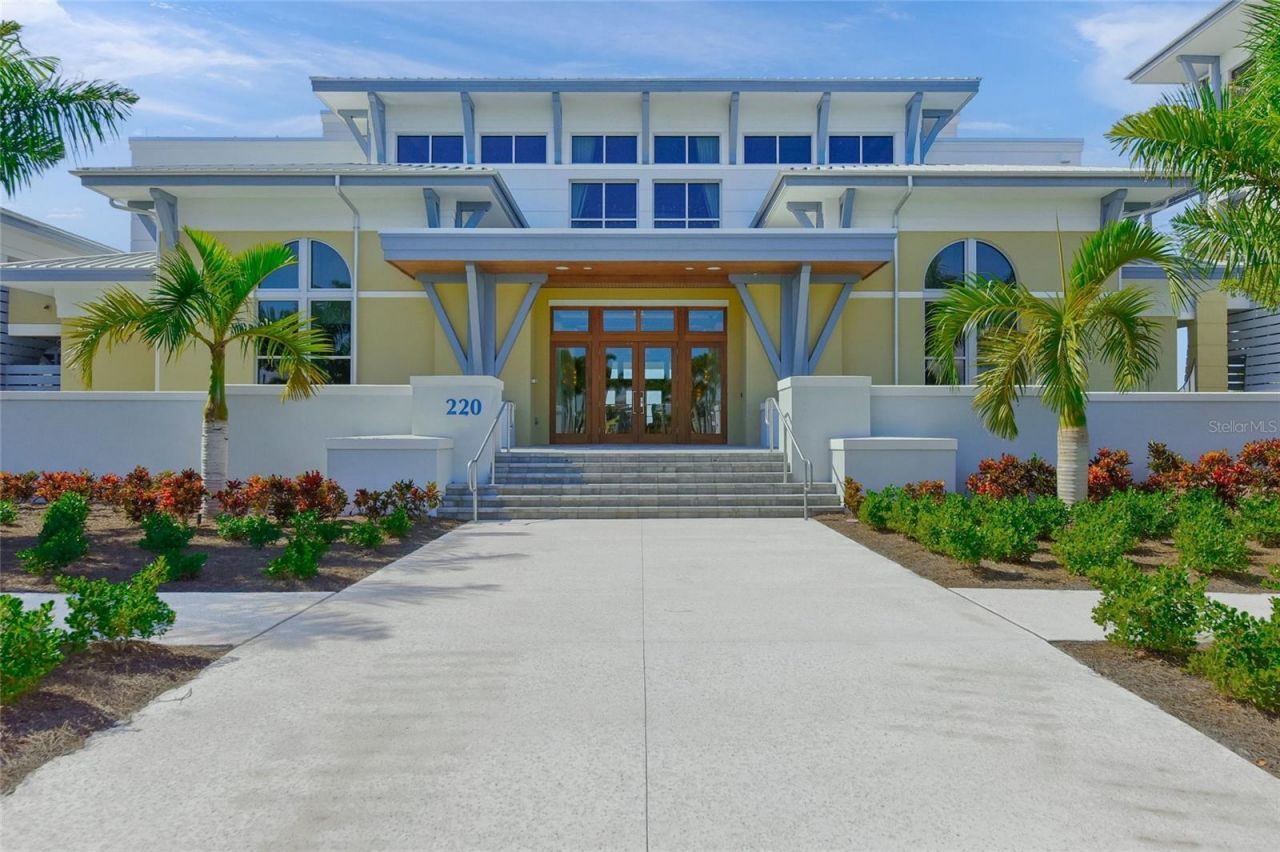 264 Saint Lucia Drive, Unit 201, Bradenton, FL 34209 Photo