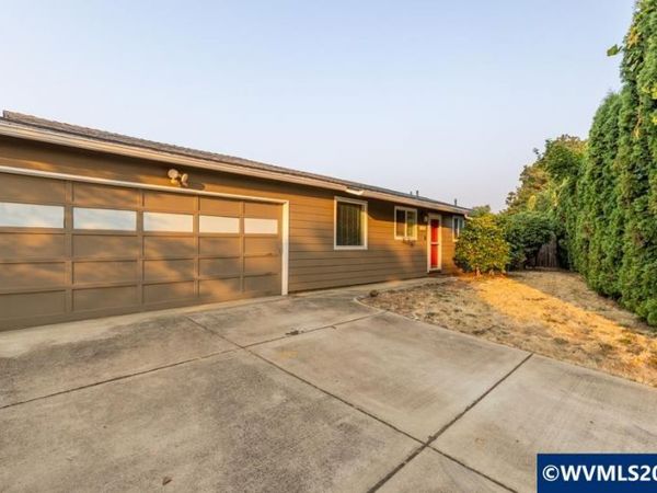 1090 Denise St SE, Salem, OR 97306