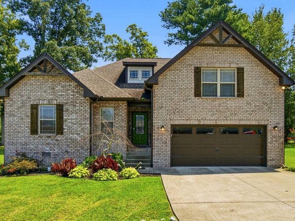 1044 Northridge Dr , Greenbrier, TN 37073