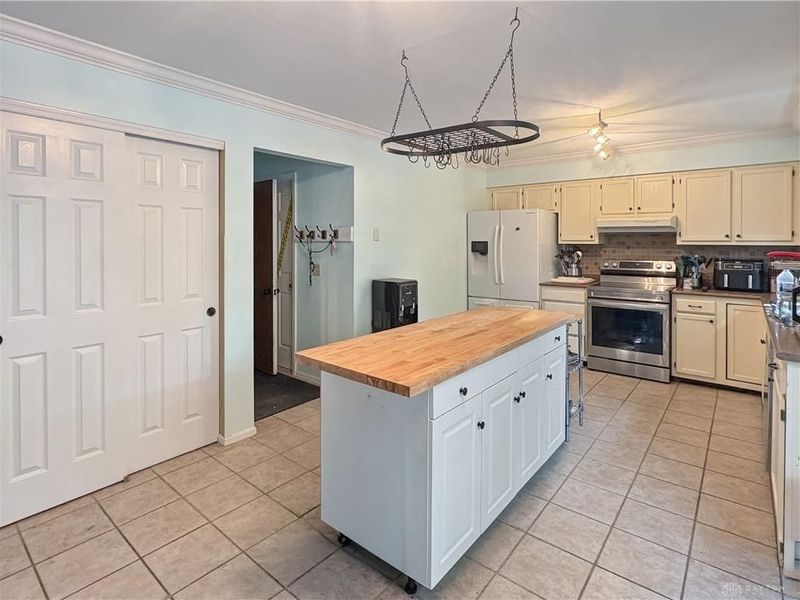 868 Arrowood Court, Lebanon, OH 45036 Photo 10