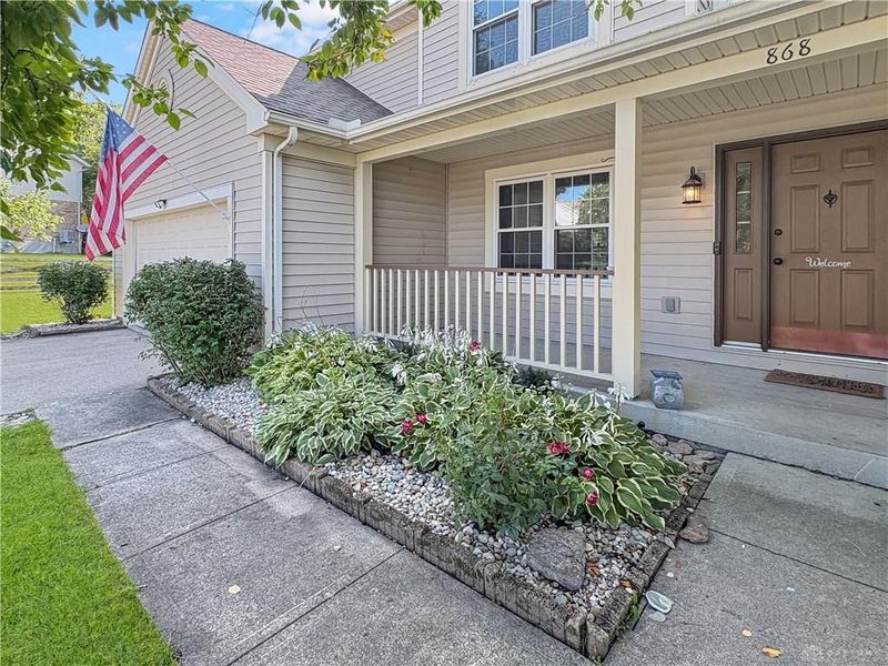 868 Arrowood Court, Lebanon, OH 45036 Photo 2