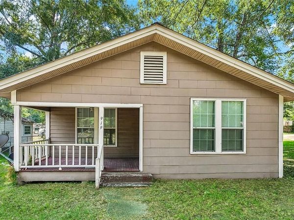 919 AVENUE F Avenue , Bogalusa, LA 70427