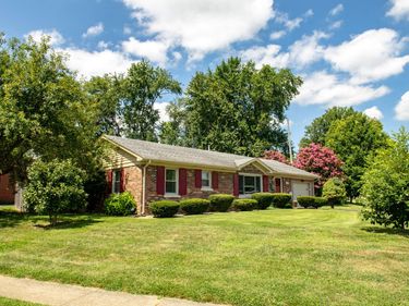 2013 Alexandria Drive, Lexington, KY 40504
