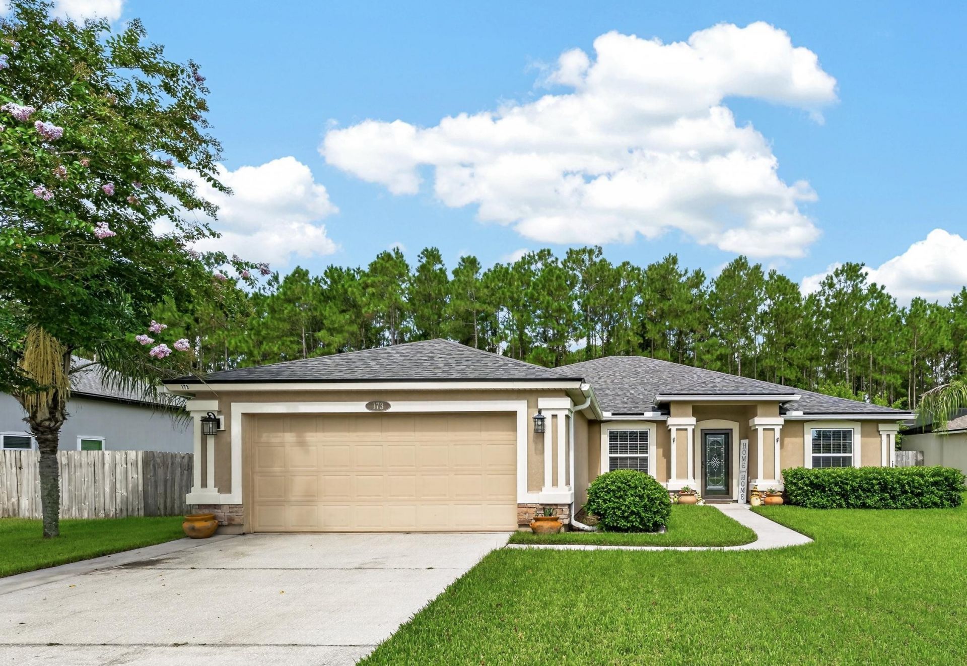 173 E New England Dr Elkton, FL 32033