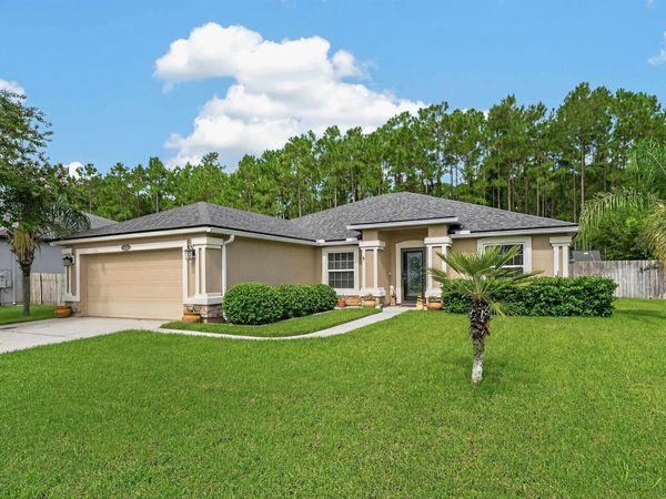 173 E New England Dr, Elkton, FL 32033