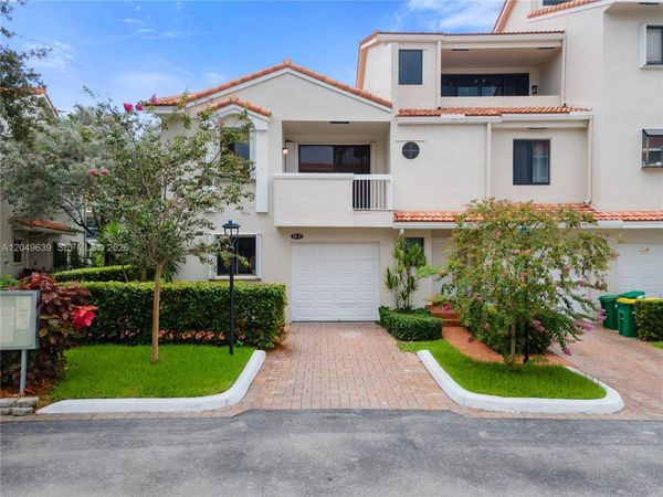 21378 Marina Cove Cir , Unit 11-B, Aventura, FL 33180