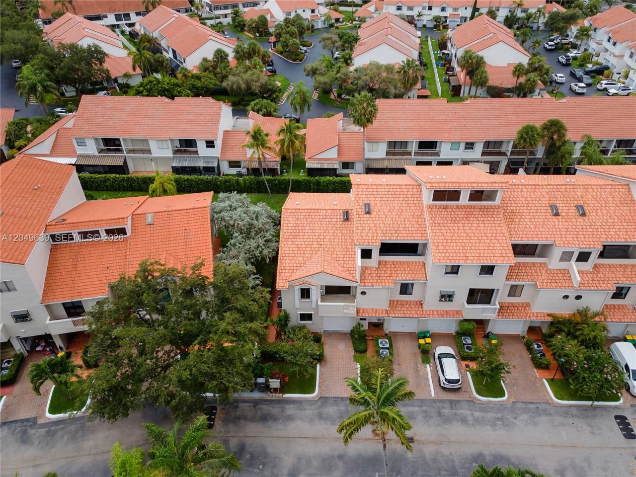 21378 Marina Cove Cir , Unit 11-B, Aventura, FL 33180 Photo