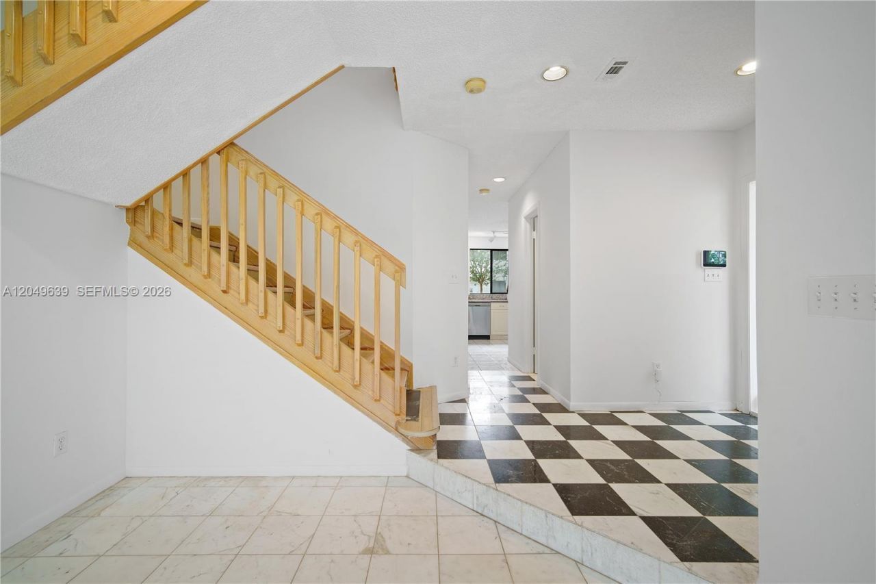 21378 Marina Cove Cir , Unit 11-B, Aventura, FL 33180 Photo
