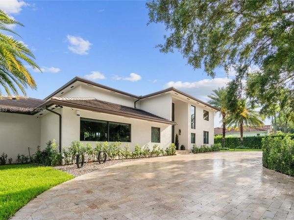 5720 SW 128th St , Pinecrest, FL 33156
