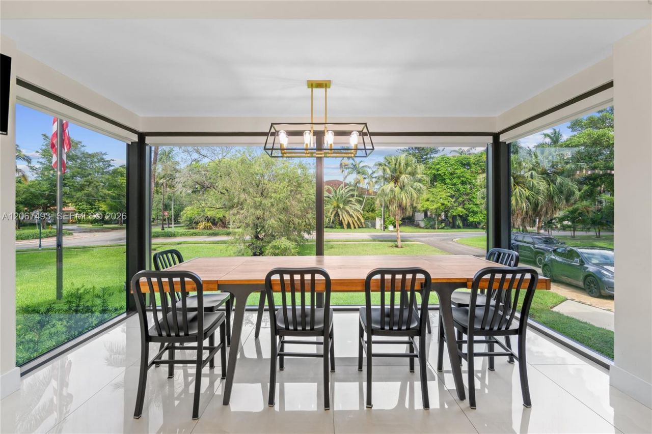 5720 SW 128th St, Pinecrest, FL 33156 Photo