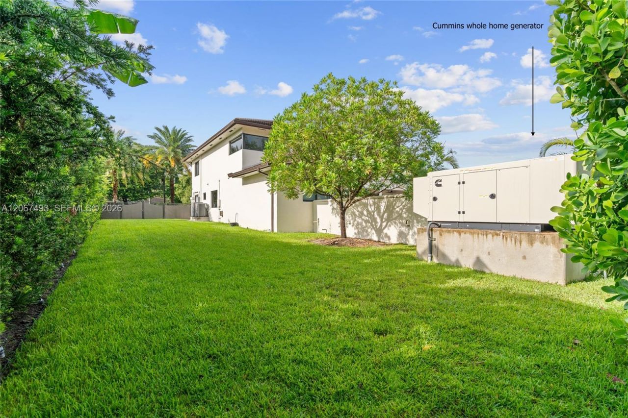5720 SW 128th St, Pinecrest, FL 33156 Photo