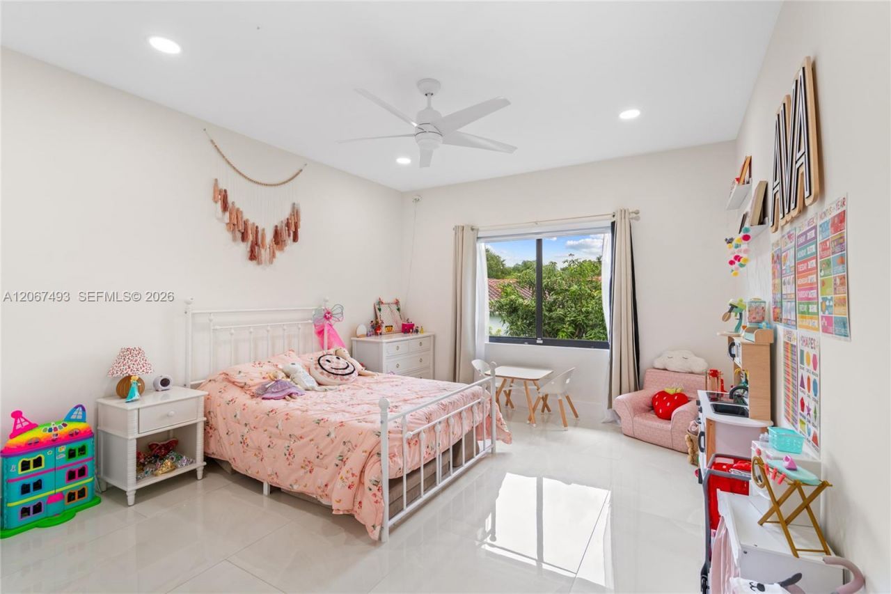 5720 SW 128th St, Pinecrest, FL 33156 Photo