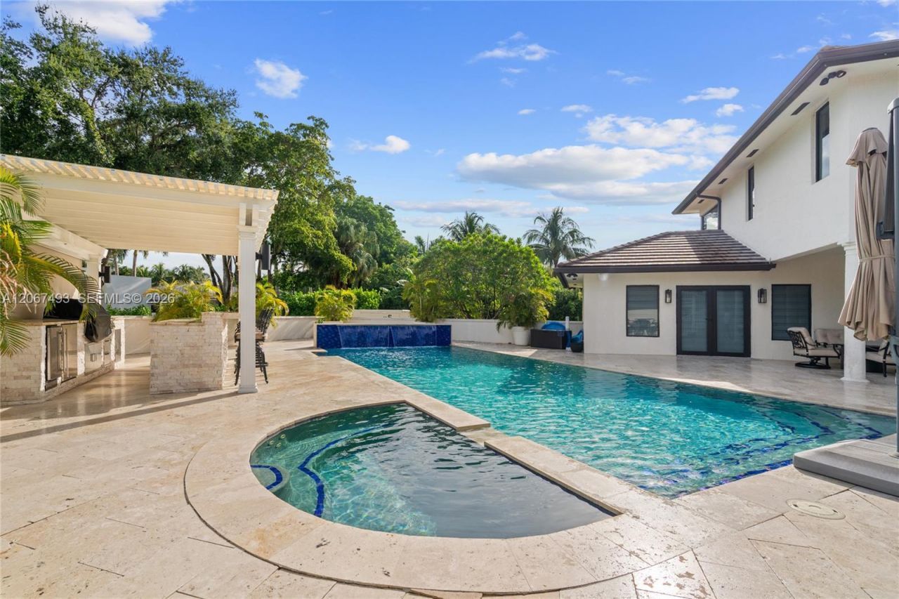 5720 SW 128th St, Pinecrest, FL 33156 Photo