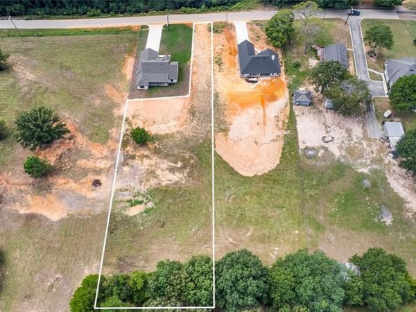 13562 County Road 411 , Tyler, TX 75706