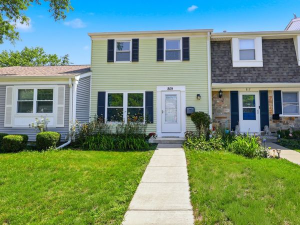 809 Bishop Court , Schaumburg, IL 60194