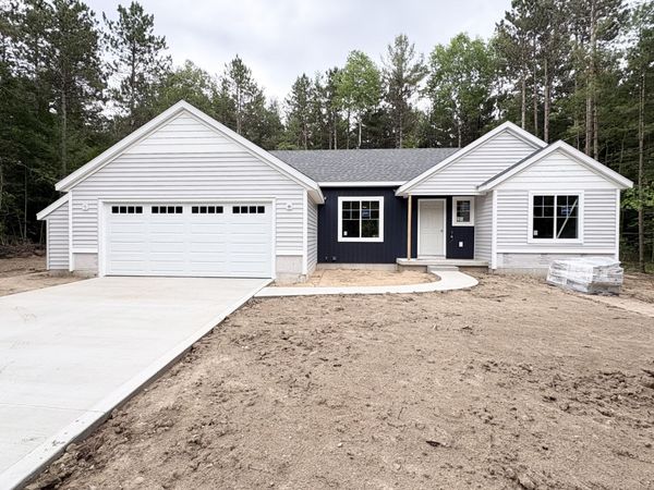 7314 N Amy School Road, Howard City, MI 49329
