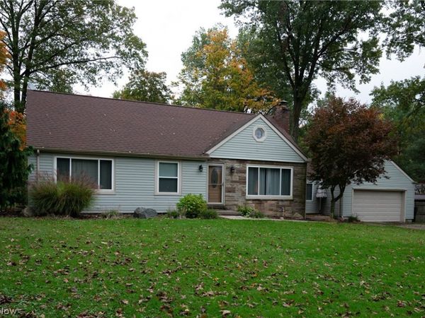 5625 Tippecanoe Road, Canfield, OH 44406