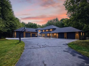 8290 Burleigh Road, Atlas Township, Mi 48439