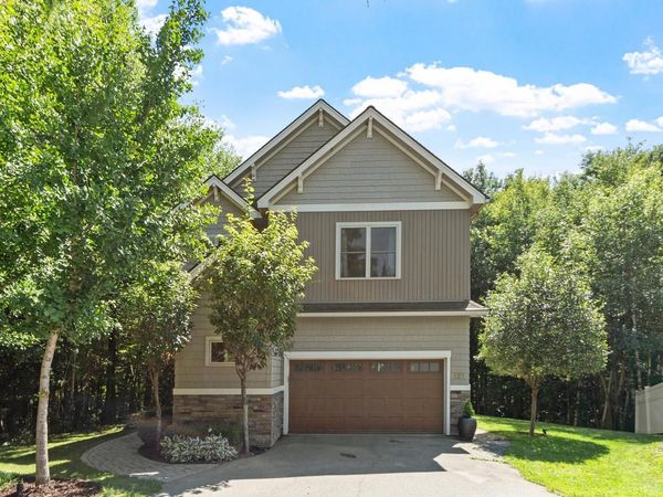 127 Boxwood Lane, Dover, NH 03820