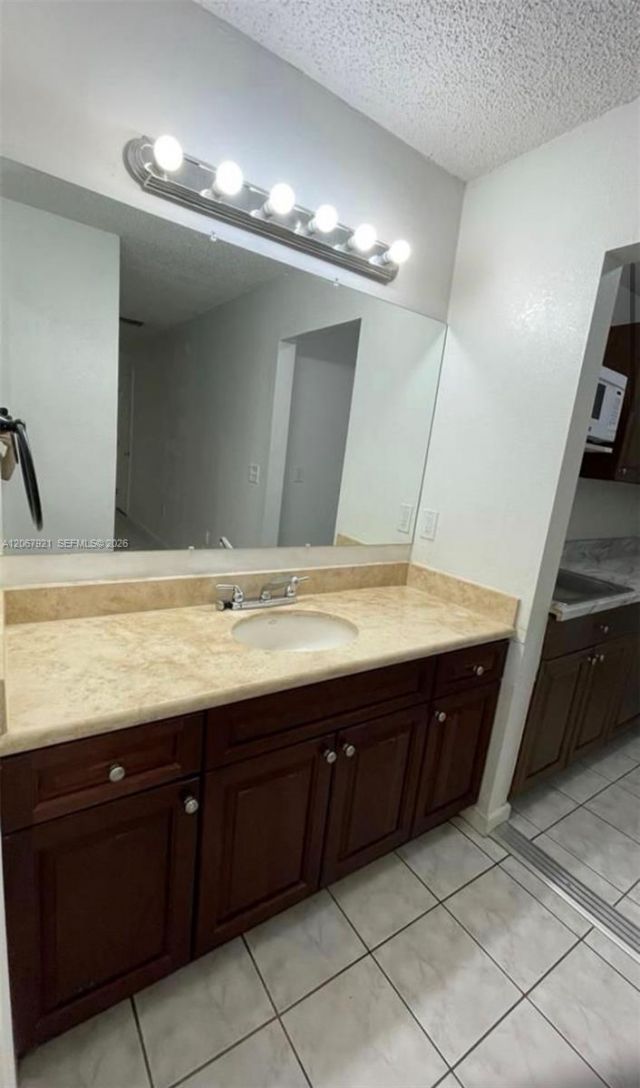 12242 SW 210th St, Miami, FL 33177 Photo
