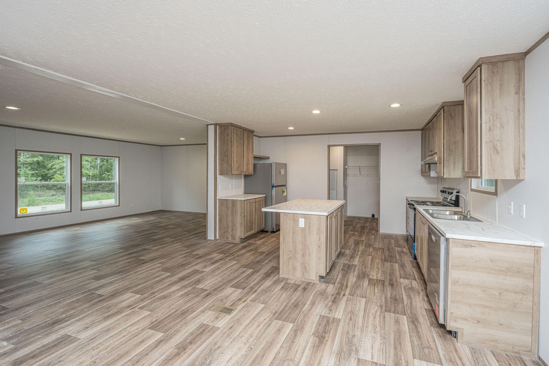 154 Bushy Drive Photo 15