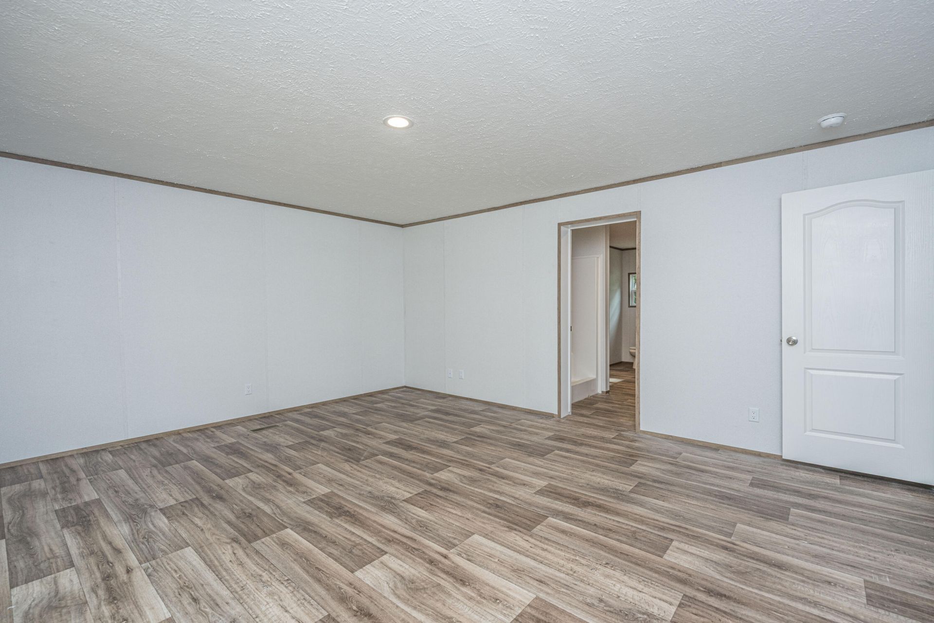 154 Bushy Drive Photo 29