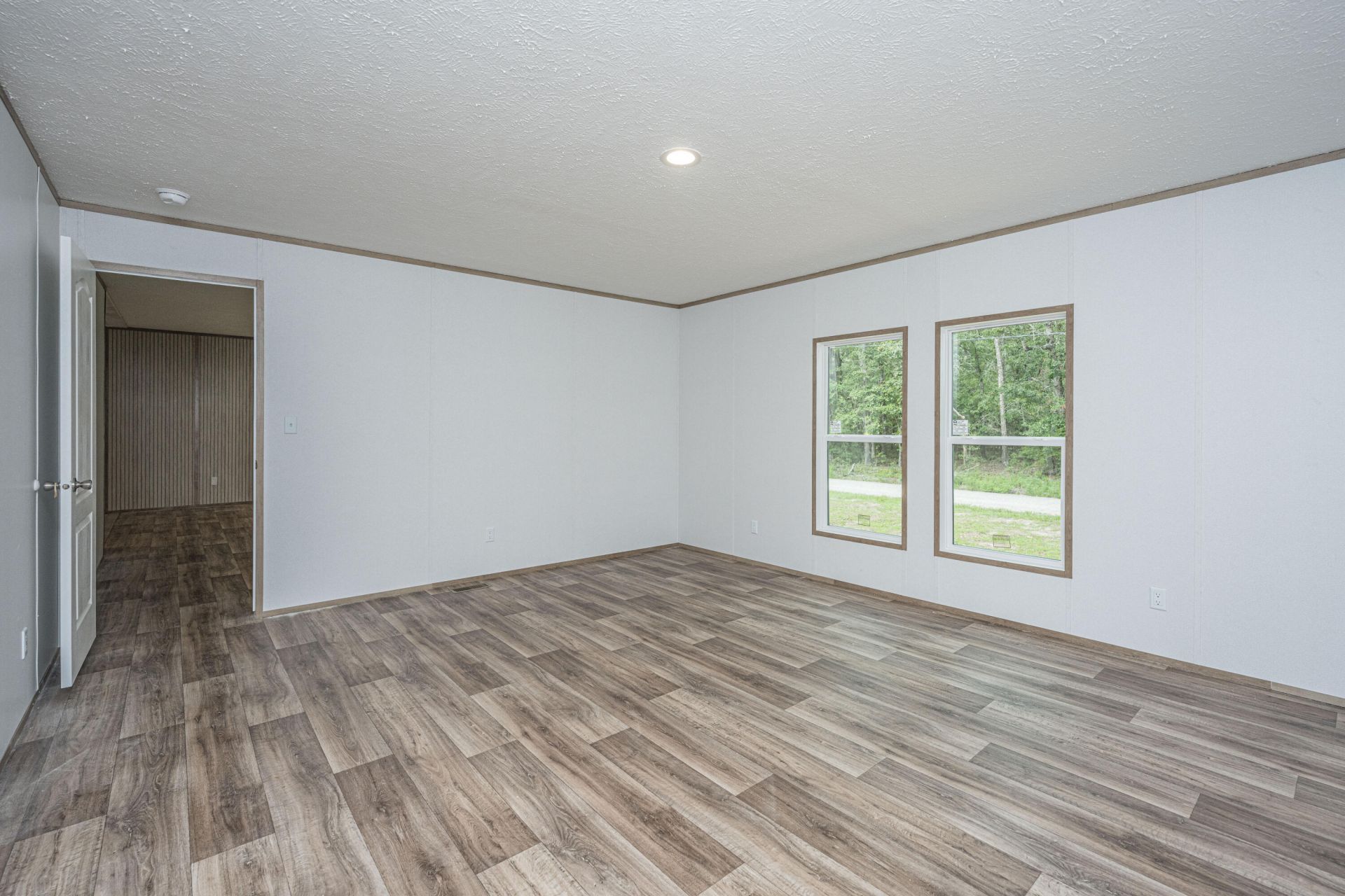 154 Bushy Drive Photo 32
