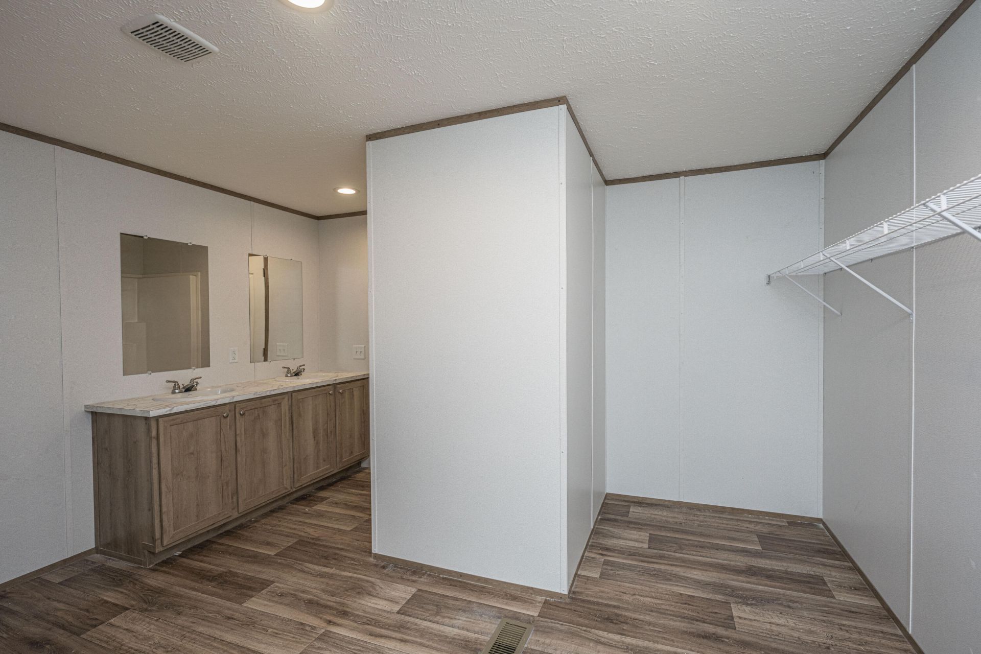 154 Bushy Drive Photo 40