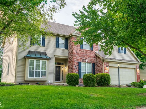 8302 Crystal Pointe Lane , Indianapolis, IN 46236