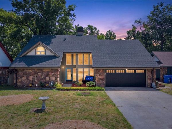 1905 Court , Miami, OK 74354